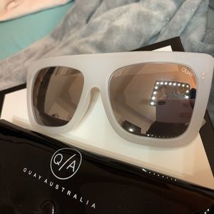 QUAY AUSTRALIA// CAFÉ RACER